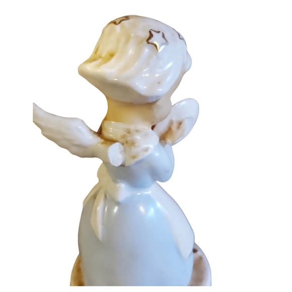 Vintage Ucagco Kitchen Christmas angel figurine - Picture 2 of 2
